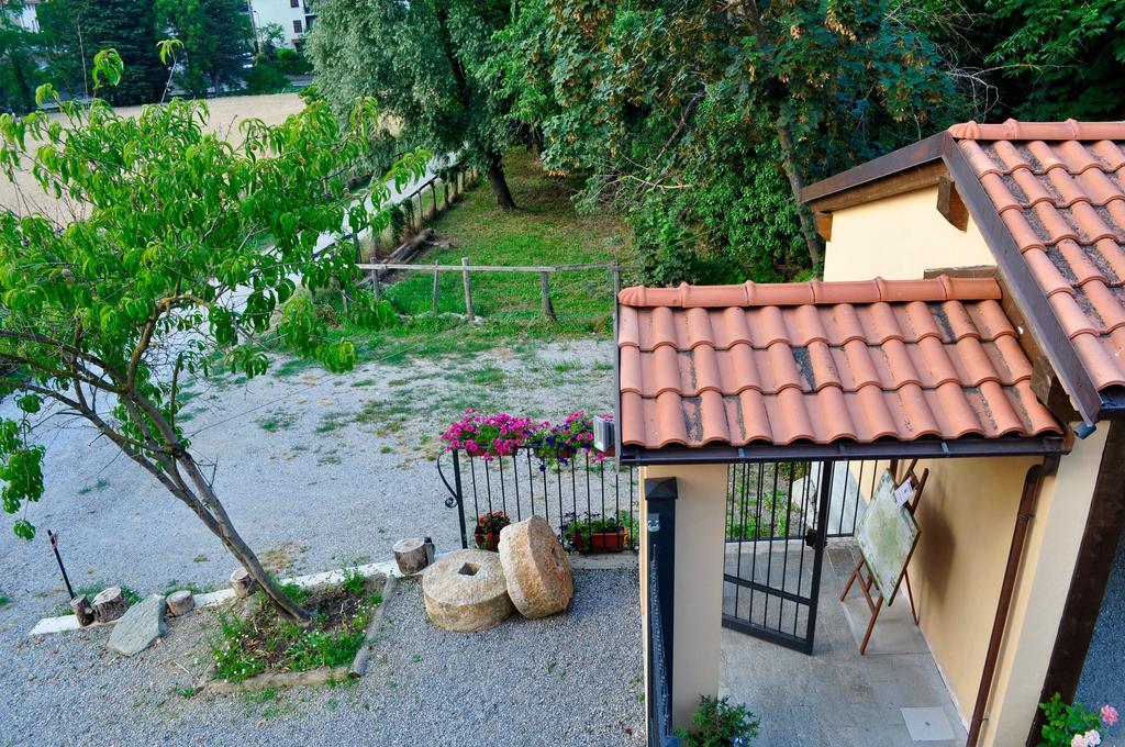 Le Macine Relais Bed & Breakfast Cairo Montenotte Exterior photo