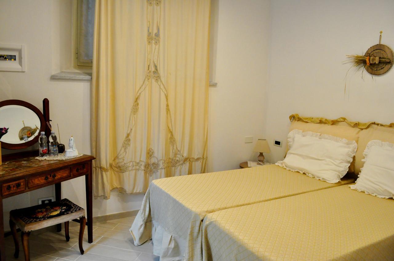 Le Macine Relais Bed & Breakfast Cairo Montenotte Exterior photo